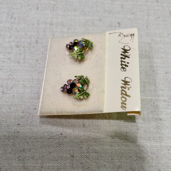 Multicolor Grape Earrings - Picture 3 of 4